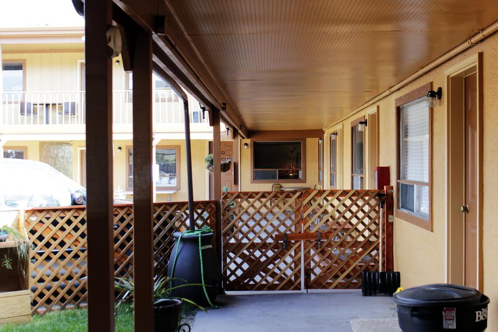 Country Motor Inn Livingston Zewnętrze zdjęcie