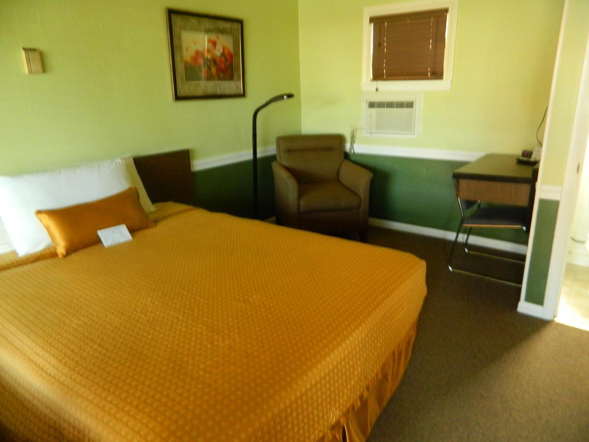 Country Motor Inn Livingston Zewnętrze zdjęcie